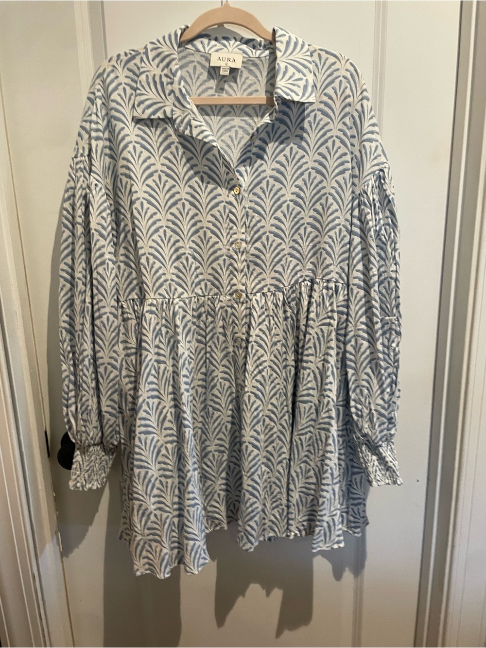 Red Dress Boutique - Aura Blue and White Long Sleeve Printed Dress - NWT
